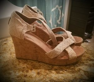 Toms wedge sandals
